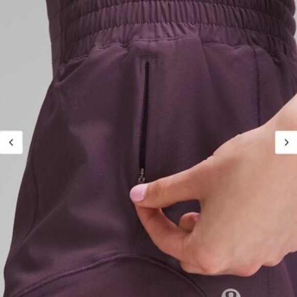 Lululemon Hotty Hot High-Rise Lined Short 4" | Size 10 - Picture 4 of 11